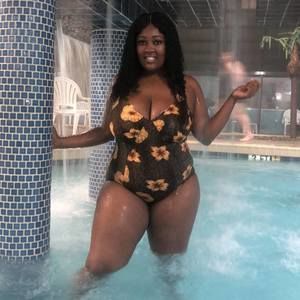 Meet your Posher, Carla